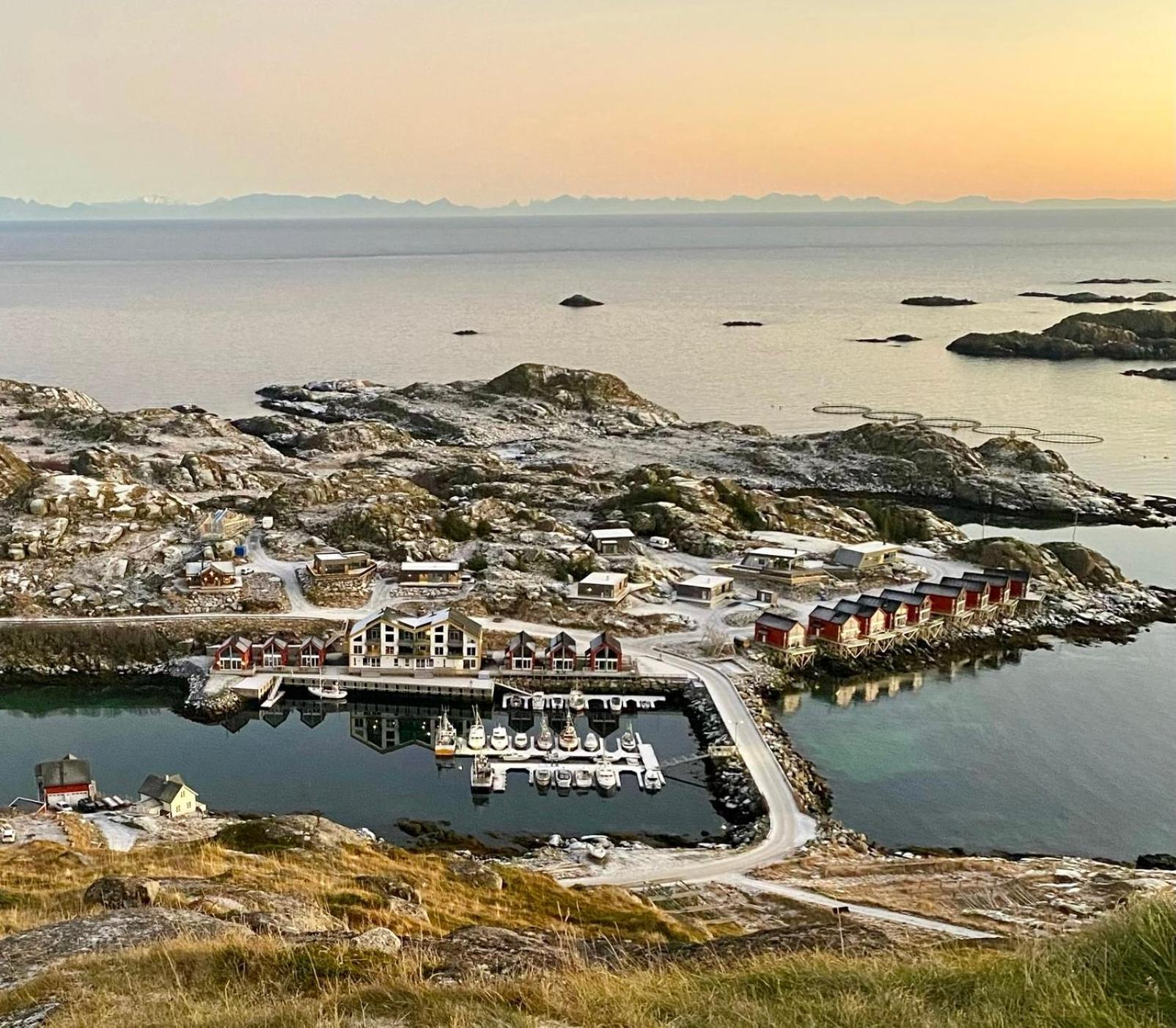 Superior Cabin Ballstad Lofoten Buitenkant foto